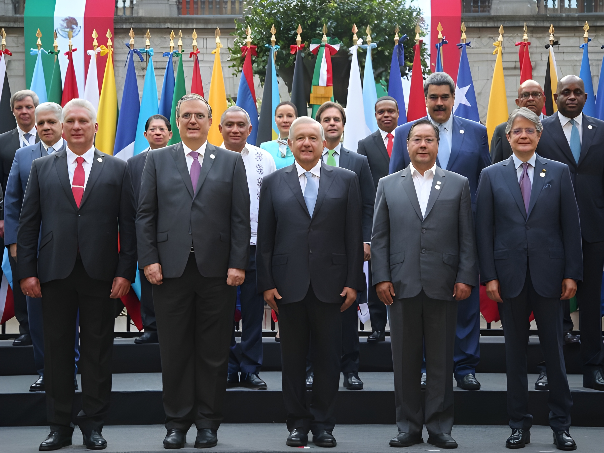 Presidentes latinoamericanos y caribeños reanudan planes de cooperación